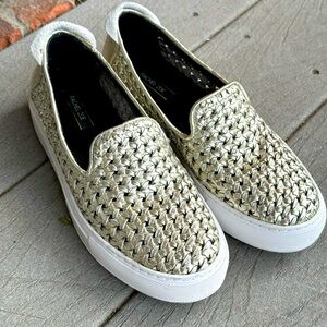 EUC Rachel Zoe slip ons in gold